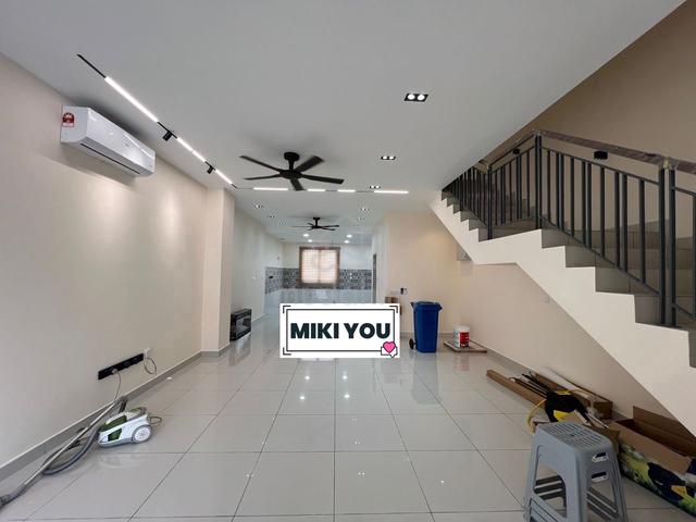【Robin Brand new】2 storey terrace house for rent. Bandar rimbayu 1
