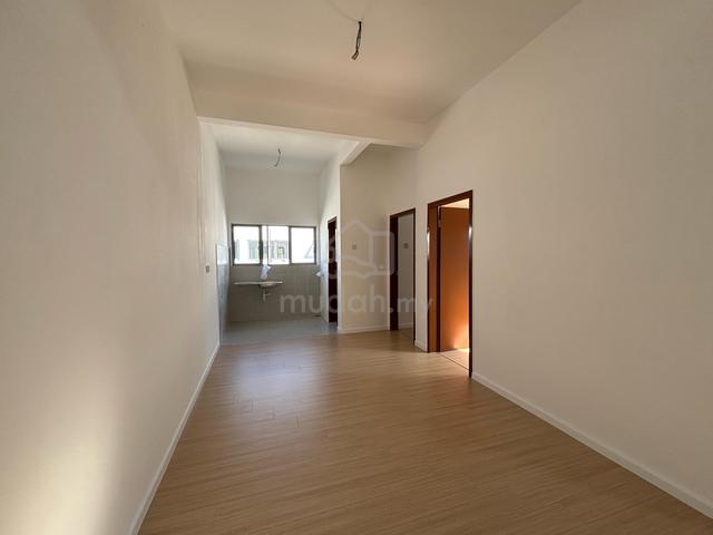 Townhouse @ Bandar Armada Putra, Pulau Indah 3
