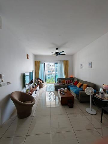 Queens Residences Q1 @ Queens Waterfront 1