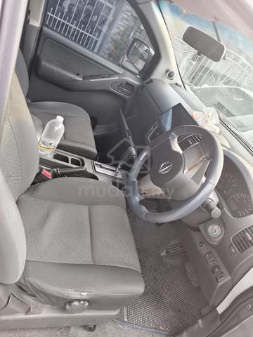 2015 Nissan NAVARA 2.5 CALIBRE (A) - 5