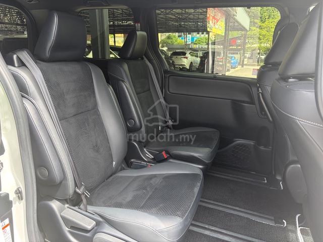 2021 Toyota VOXY 2.0 ZS KIRAMEKI III (A)7S /ALPINE - 5