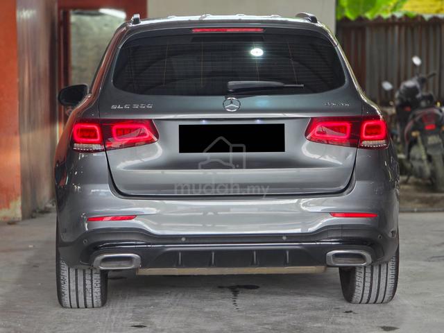(Loan Kedai) 2020 M/Benz GLC300 2.0 (A) 4MATIC AMG - 5