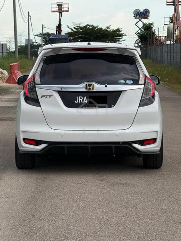 2015 Honda JAZZ 1.5 V (A) *TIPTOP CONDITION* - 5