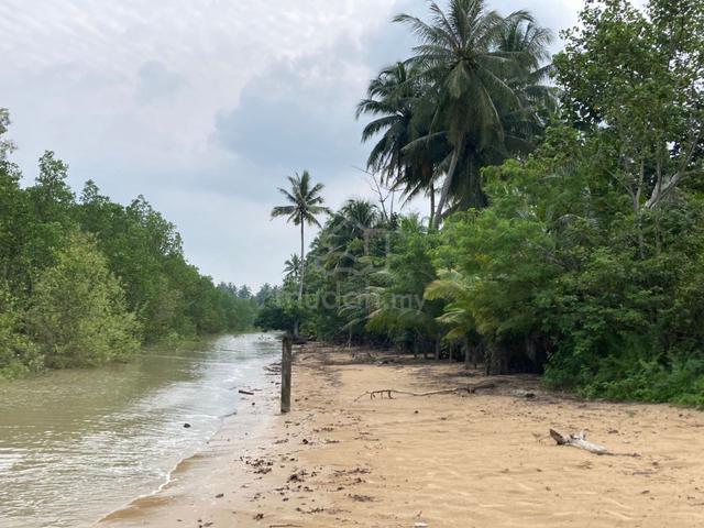 Beach Land at Pasir Putih, Muara Tebas Kuching for Sales 2