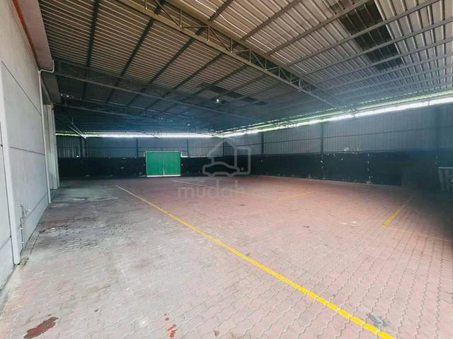 Big Warehouse‼️ Corner 3 Storey Bkt Jelutong Industrial Park Shah Alam 1