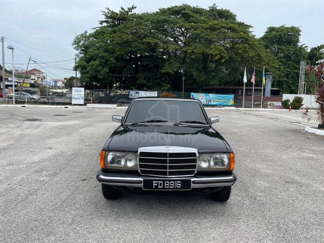 1984 Mercedes Benz 200 2.0 (M) - 2