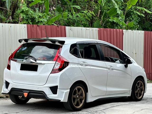 2016 Honda JAZZ 1.5 V (A) BULANAN 700 - 3