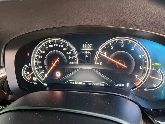 REG 2018 BMW 530i G30 CKD M Sport CAR KING 33k KM - 2