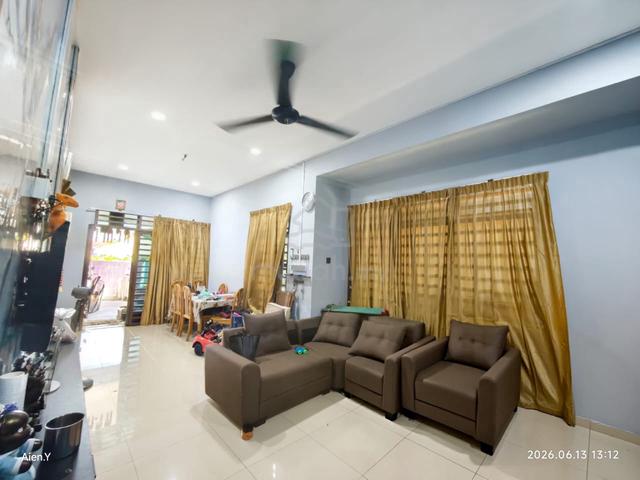 (CORNER LOT) 1 Storey Terrace Kampung Padang Perdana, Kuantan 1
