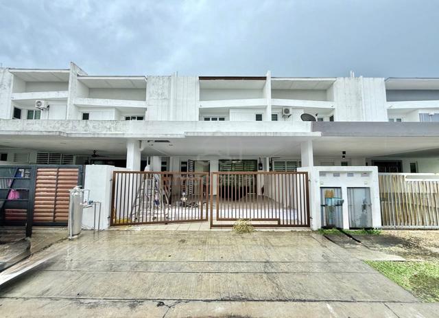 Double Storey Terrace, Hijayu 1A  Bandar Sri Sendayan 1