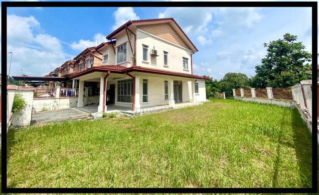 LOW DEPOSITš„ CORNER LOT 2 Storey Bandar Seri Putra Bangi 1
