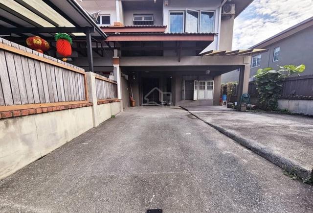 ENDLOT Double storey terrace Kota Damansara 1