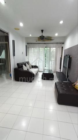 Danga View Apartment 1