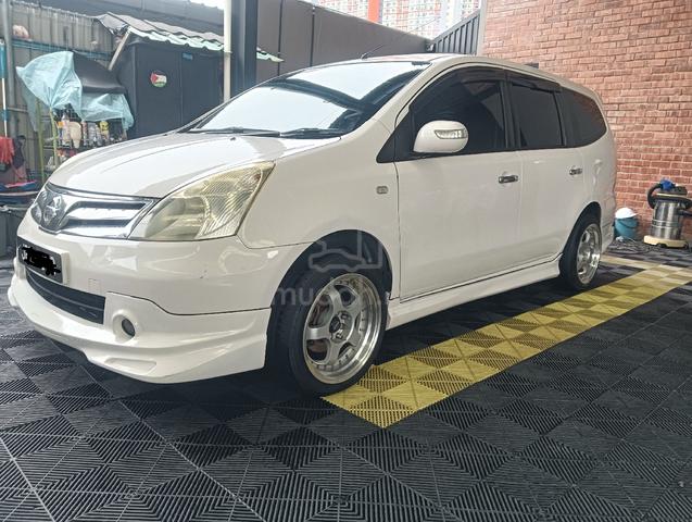 2013 Nissan GRAND LIVINA 1.8 IMPUL MC FACELIFT (A) - 1