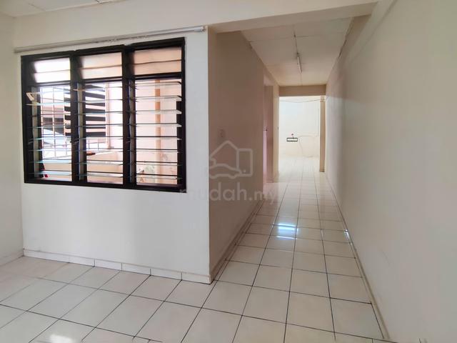 Hata Square Apartment 1