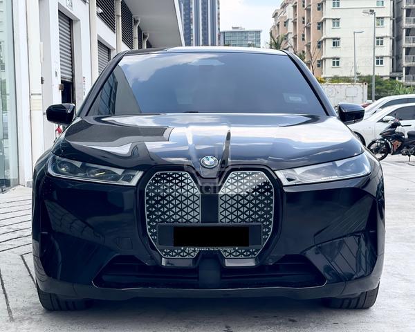 2022 BMW iX xDrive40 Sport - 3