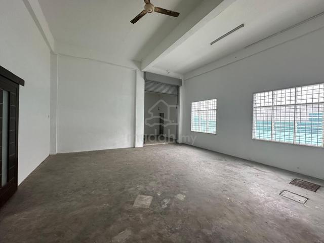 1.5 Storey Semi D Light Industrial Factory Rent at Permatang Tinggi 1