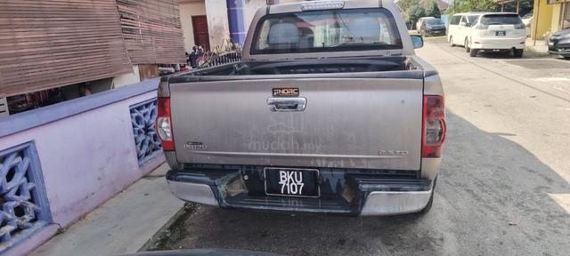 2010 Isuzu D-MAX 2.5 4x2 (STANDARD) (M) - 4