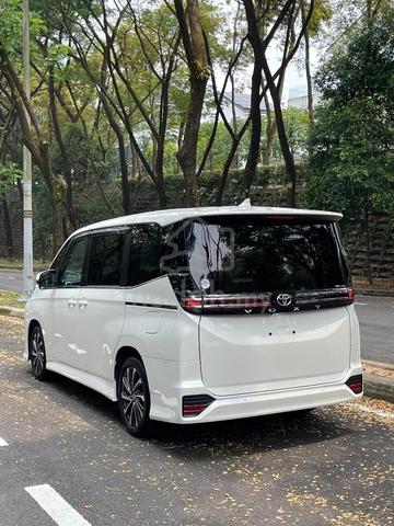 2024 Toyota VOXY 2.0 S-Z (A) - 4