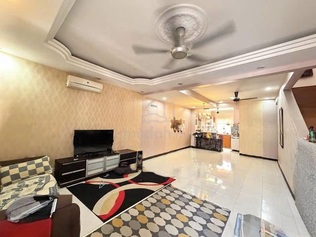 Teres 2 Tingkat, Alam D16 Residensi, Seksyen 16 Shah Alam. Renovated. 1