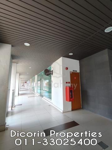 Shop facing main road next to Lotus’s Tanjung Tokong 1