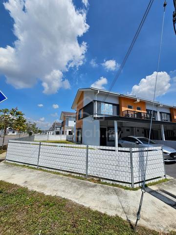Corner Cozy Unit Furnished! 3km to Uitm_ Big Land with good security 1