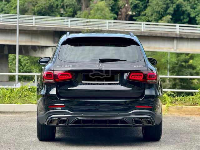 Mercedes Benz GLC300 2.0 AMG 4MATIC F/Srv PanaRoof - 4