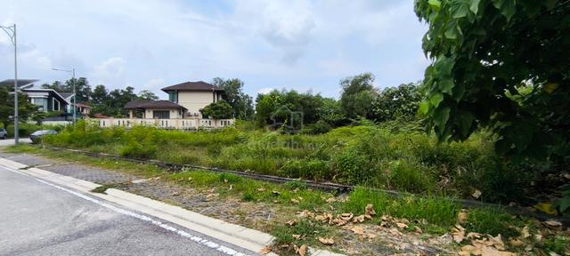 Putra Hill Lot Bungalo, Bandar Sri Putra, Freehold 16,000sf, Flat land 5