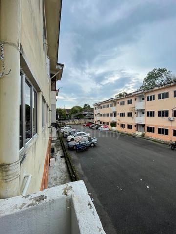 Apartment Taman College Heights, Sikamat 1