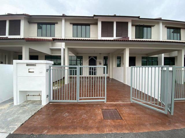 MURAH RENTAL! 2 Storey Terrace Hijauan Hills Valdor Simpang Ampat 1