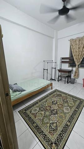 Bilik Untuk Disewa (Blok B, Desa Palma, Nilai) 1