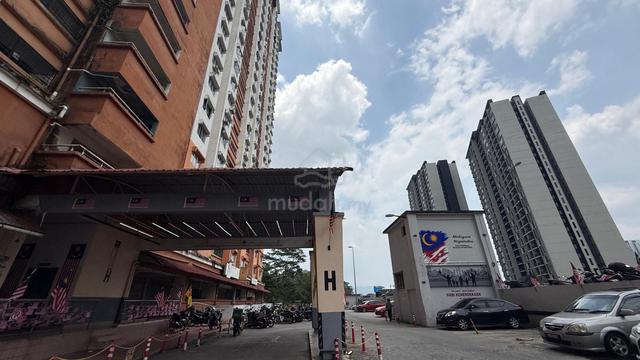 Flora Damansara 1