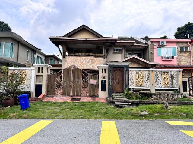 RENOVATED🔥Double Storey Semi-D House Seksyen 9, Shah Alam 1