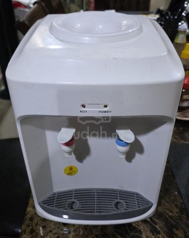 Water dispenser Hot and normal cold water.  - photo 4 of 5