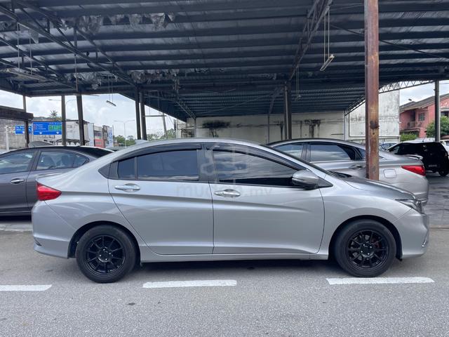 2019 Honda CITY 1.5 E FACELIFT(A)NO PRO FEES - 4