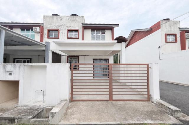 Selangor Sepang Partially Furnished 2-Storey Terraced House For Rent 1