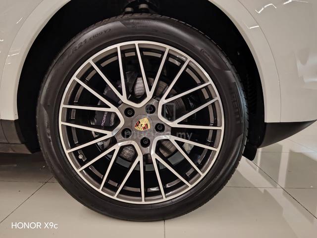 JPN CBU - 2022 Porsche CAYENNE 3.0 SUV - 4