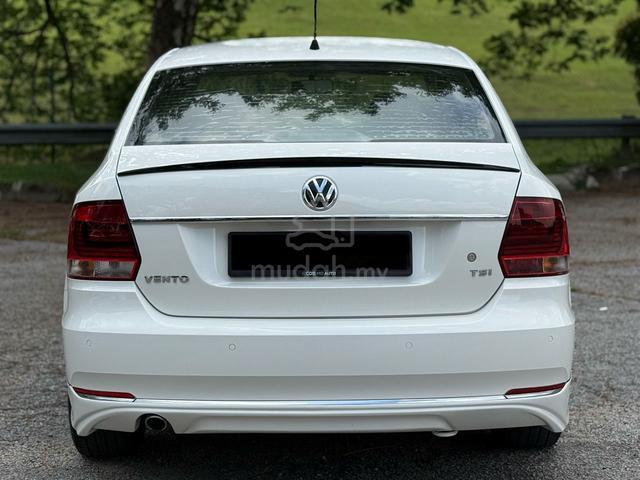 2017 Volkswagen VENTO 1.2 TSI HIGHLINE (A) - 4
