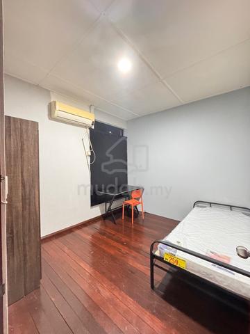 Tabuan Jaya Room For Rent 1