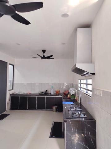Brand New ✨ Jasa Intan Partially furnished with Kitchen Cabinet| Alma 1