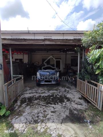 RUMAH 🏡 Mampu MILIK DI SEGAMAT — FREEHOLD & NON-BUMI! 1
