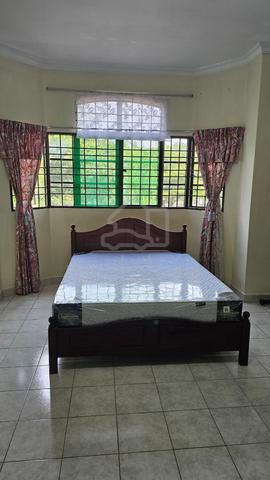 Fully Furnished Selangor Kajang Room For Rent 1