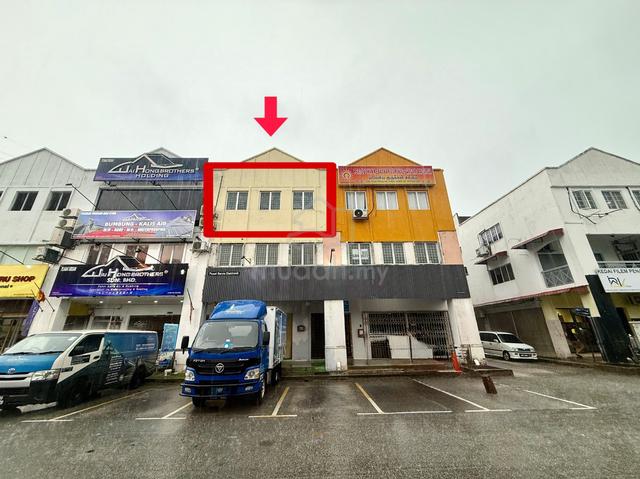 SHOP LOT OFFICE | Taman Pinggiran Putra Seri Kembangan Office For Sale 1