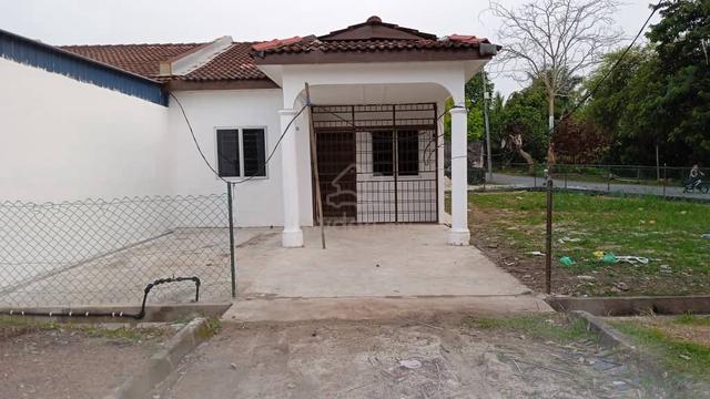 Rumah Teres Luas Taman Lembah Permai  1