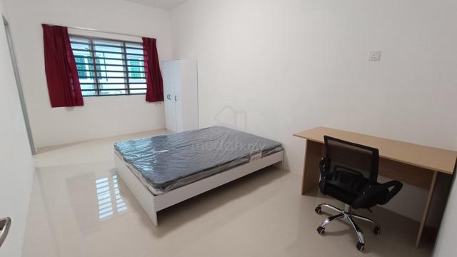 Master Room with Own Private Toilet for Rent at Aeon Station 18 Ipoh, 1
