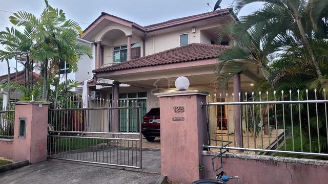 Lazenda 7 Semi-D House for rent 1