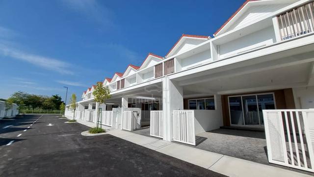 Viluxe Landed 2 Storey Terrace House Gated Guarded Batu Kawan Freehold 1