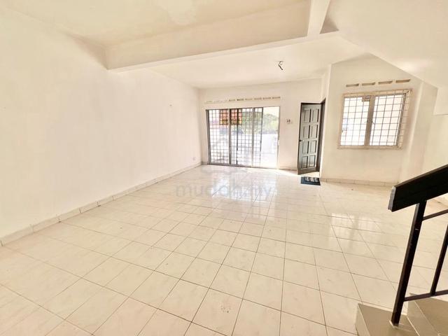 NON BUMI Double Storey House Bandar Seri Ehsan Banting 1