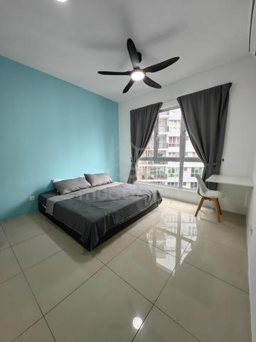 Low Depo Platinum Splendor Master room, Male room 1