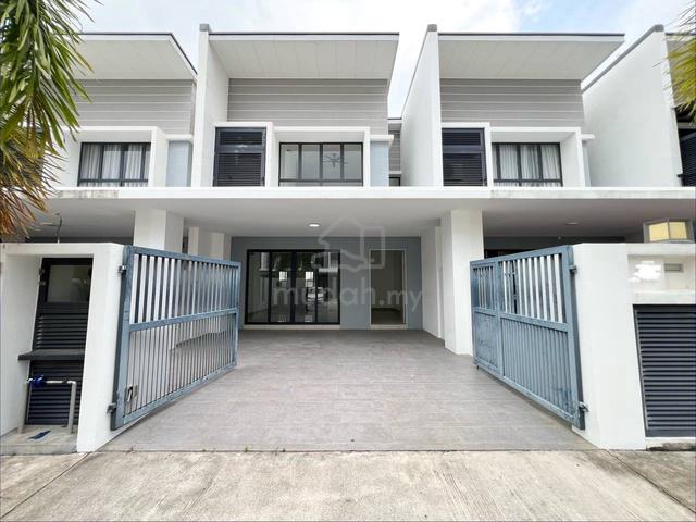 Double Storey Terrace House Swans @ Bandar Rimbayu 1